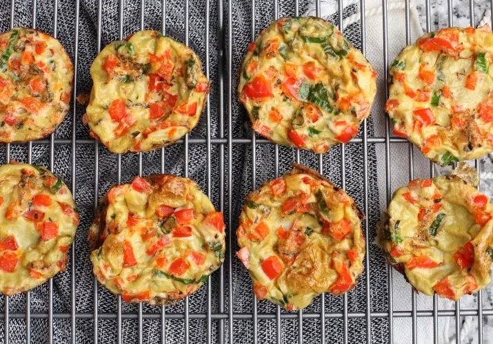 Delicious egg muffins with colorful vegetables, perfect for a healthy breakfast.